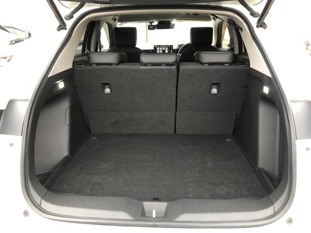 ヴェゼル ｅ：ＨＥＶＺ　純正ナビ　ＥＴＣ　前後ドラレコ　ブラインドスポットインフォメーション　ＬＥＤ　アルミホイール　衝突回避支援ブレーキ機能　１オナ　スマキ　Ｐトランク　フルオートエアコン　Ｄレコ　エアバッグ　Ｒカメ　禁煙（30枚目）