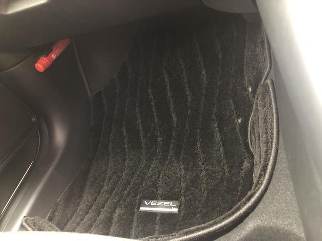ヴェゼル ｅ：ＨＥＶＺ　純正ナビ　ＥＴＣ　前後ドラレコ　ブラインドスポットインフォメーション　ＬＥＤ　アルミホイール　衝突回避支援ブレーキ機能　１オナ　スマキ　Ｐトランク　フルオートエアコン　Ｄレコ　エアバッグ　Ｒカメ　禁煙（72枚目）