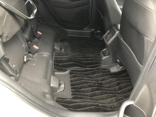 ヴェゼル ｅ：ＨＥＶＺ　純正ナビ　ＥＴＣ　前後ドラレコ　ブラインドスポットインフォメーション　ＬＥＤ　アルミホイール　衝突回避支援ブレーキ機能　１オナ　スマキ　Ｐトランク　フルオートエアコン　Ｄレコ　エアバッグ　Ｒカメ　禁煙（74枚目）