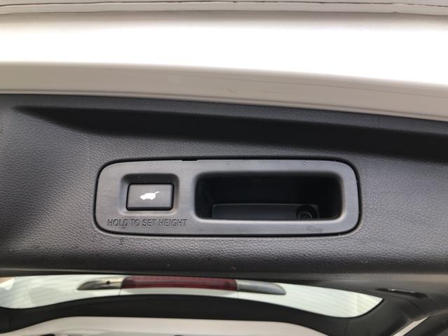 �y�d�������A�e�[���Q�[�g�z���肪�ǂ����Ă��Ă��A�����^�b�`�{�^���i�܂��̓����R���L�[�j�Ń��A�e�[���Q�[�g�������ŊJ�ł��܂���