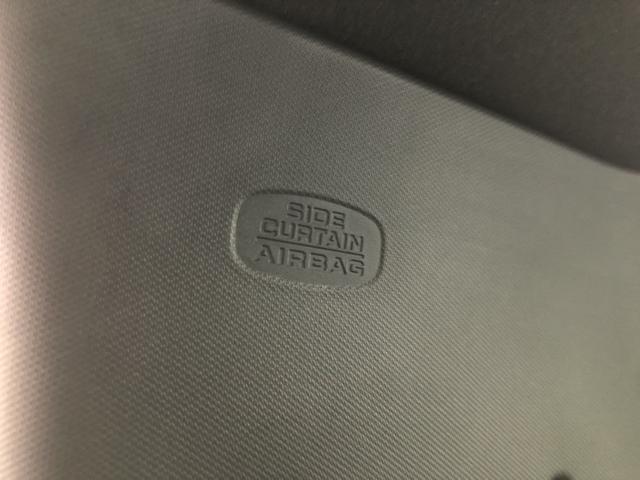 �y�T�C�h�J�[�e���G�A�o�b�N�z�����̓V�䕔�ɂ���G�A�o�b�O�ł��B���ʂ���̏Փ˂ɂ��A�G�A�o�b�O���c��݁A����̓����ւ̏Ռ����ɘa���܂��B