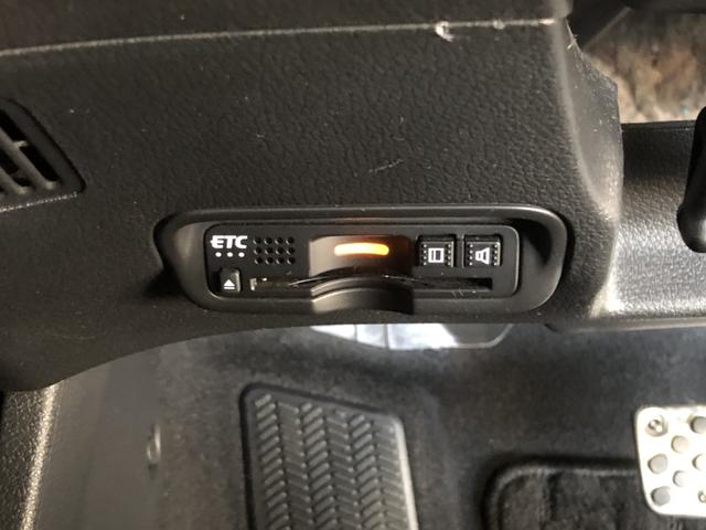 ヴェゼル ハイブリッドＲＳ・ホンダセンシング　純正ナビ　ＥＴＣ　ドラレコ　ＬＥＤ　アルミホイール　シートヒーター　Ａストップ　ＤＶＤ視聴可　サイドカーテンエアバック　ワンオーナ　Ｂモニター　誤発進抑制　パワーステアリング　クルーズＣ　ＶＳＡ（7枚目）