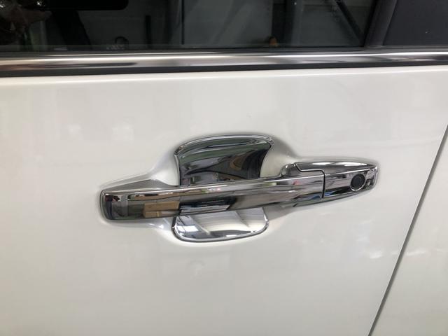 �y�h�A�n���h���z�g���������X�}�[�g�L�[���g�т��A���b�N�{�^���A�h�A�n���h���𑀍삷�邱�ƂŎ{����������ł��܂��B