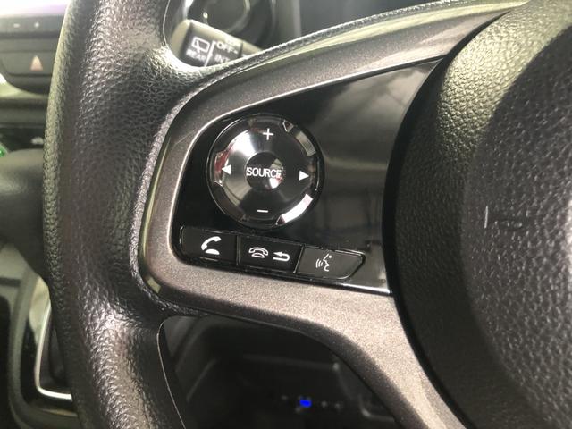 �y�X�e�A�����O�X�C�b�`�z�茳�̃{�^���ŁA�I�[�f�B�I�^�r�W���A���̊�{�I�ȑ�����s�����Ƃ��ł��ĕ֗��ł��I