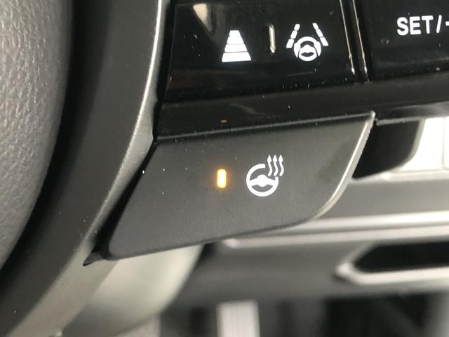 ヴェゼル ｅ：ＨＥＶＺ　試乗車アップ　純正ナビ　ＥＴＣ　ドラレコ　ＬＥＤ　シートヒーター　地上デジタル　ＵＳＢ入力　ハンズフリーテールゲート　シートＨ　サイドエアＢ　禁煙車両　ダブルエアコン　パークセンサー　リヤカメラ（11枚目）