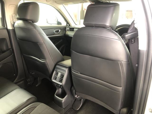 ヴェゼル ｅ：ＨＥＶＺ　試乗車アップ　純正ナビ　ＥＴＣ　ドラレコ　ＬＥＤ　シートヒーター　地上デジタル　ＵＳＢ入力　ハンズフリーテールゲート　シートＨ　サイドエアＢ　禁煙車両　ダブルエアコン　パークセンサー　リヤカメラ（25枚目）