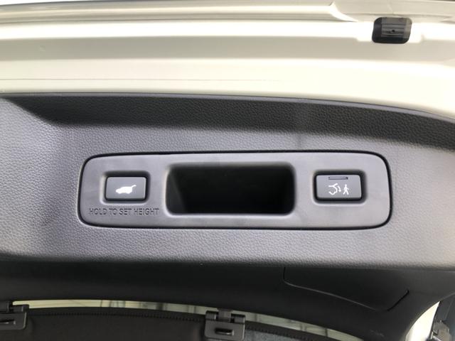 ヴェゼル ｅ：ＨＥＶＺ　試乗車アップ　純正ナビ　ＥＴＣ　ドラレコ　ＬＥＤ　シートヒーター　地上デジタル　ＵＳＢ入力　ハンズフリーテールゲート　シートＨ　サイドエアＢ　禁煙車両　ダブルエアコン　パークセンサー　リヤカメラ（32枚目）