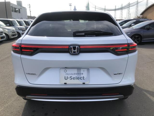 ヴェゼル ｅ：ＨＥＶＺ　試乗車アップ　純正ナビ　ＥＴＣ　ドラレコ　ＬＥＤ　シートヒーター　地上デジタル　ＵＳＢ入力　ハンズフリーテールゲート　シートＨ　サイドエアＢ　禁煙車両　ダブルエアコン　パークセンサー　リヤカメラ（45枚目）