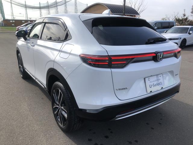 ヴェゼル ｅ：ＨＥＶＺ　試乗車アップ　純正ナビ　ＥＴＣ　ドラレコ　ＬＥＤ　シートヒーター　地上デジタル　ＵＳＢ入力　ハンズフリーテールゲート　シートＨ　サイドエアＢ　禁煙車両　ダブルエアコン　パークセンサー　リヤカメラ（46枚目）