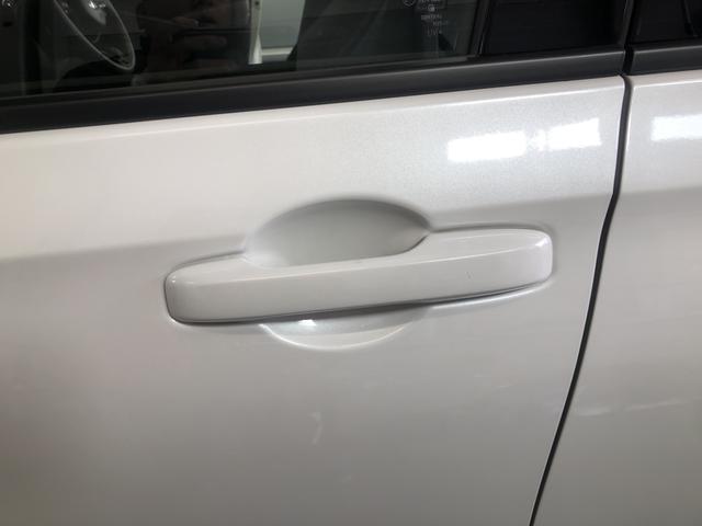 ヴェゼル ｅ：ＨＥＶＺ　試乗車アップ　純正ナビ　ＥＴＣ　ドラレコ　ＬＥＤ　シートヒーター　地上デジタル　ＵＳＢ入力　ハンズフリーテールゲート　シートＨ　サイドエアＢ　禁煙車両　ダブルエアコン　パークセンサー　リヤカメラ（51枚目）