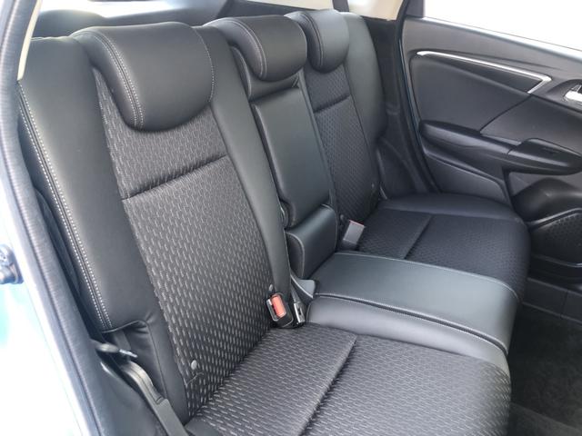 フィットハイブリッド Ｌパッケージ　純正ナビ　ＥＴＣ　ＬＥＤ　ワンオーナー　クルーズコントロール　カーテンエアバック　ワンオナ　ＥＣＯモード　助手席エアバック　エアコン　ＵＳＢポート　エアバック　Ｂカメラ　キーフリーキー　パワーステ（17枚目）