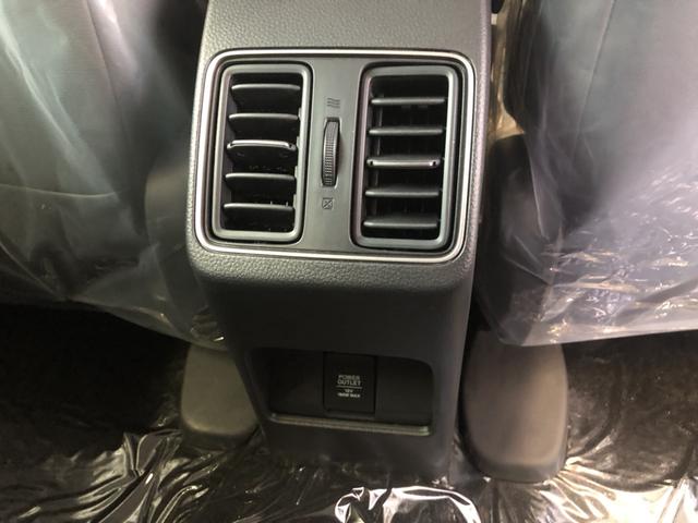 �y��ȃG�A�R���z�㕔���Ȃɂ��G�A�R���̐����o����������̂ŉ��K�ȃh���C�u���y����ł��������܂��B