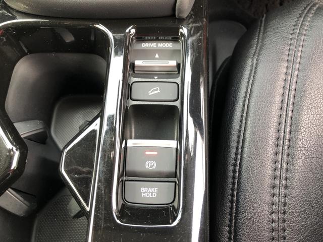 ヴェゼル e:HEVZ 純正ディスプレイオーディオ ETC ドラレコ ブラインドスポットインフォメーション LED アルミホイール USB入力 ハンズフリーテールゲート ワンオーナ- シートH サイドエアB 禁煙車両 ESC(12枚目)