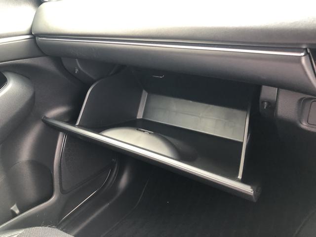 ヴェゼル e:HEVZ 純正ディスプレイオーディオ ETC ドラレコ ブラインドスポットインフォメーション LED アルミホイール USB入力 ハンズフリーテールゲート ワンオーナ- シートH サイドエアB 禁煙車両 ESC(21枚目)