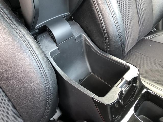 ヴェゼル e:HEVZ 純正ディスプレイオーディオ ETC ドラレコ ブラインドスポットインフォメーション LED アルミホイール USB入力 ハンズフリーテールゲート ワンオーナ- シートH サイドエアB 禁煙車両 ESC(22枚目)