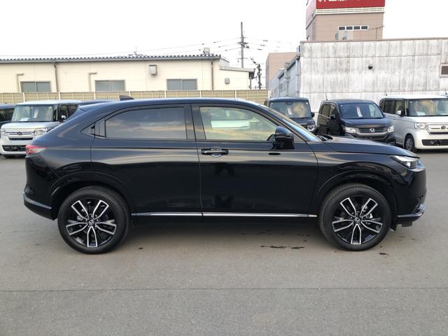 ヴェゼル ｅ：ＨＥＶＺ　純正ナビ　ＥＴＣ　前後ドラレコ　ＬＥＤ　アルミホイール　ブラインドスポットインフォメーション　地上デジタル　ＵＳＢ入力　ハンズフリーテールゲート　ワンオーナ－　シートＨ　サイドエアＢ　禁煙車両　ＥＳＣ（44枚目）