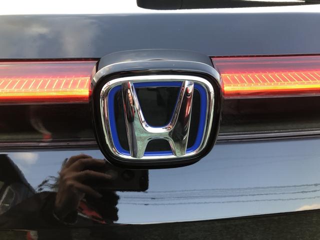 ヴェゼル ｅ：ＨＥＶＺ　純正ナビ　ＥＴＣ　前後ドラレコ　ＬＥＤ　アルミホイール　ブラインドスポットインフォメーション　地上デジタル　ＵＳＢ入力　ハンズフリーテールゲート　ワンオーナ－　シートＨ　サイドエアＢ　禁煙車両　ＥＳＣ（56枚目）