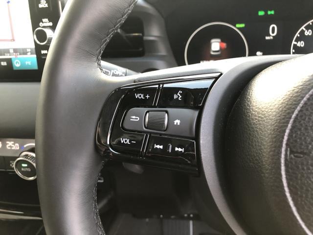 ヴェゼル ｅ：ＨＥＶＺ　純正ナビ　ＥＴＣ　前後ドラレコ　ＬＥＤ　アルミホイール　ブラインドスポットインフォメーション　地上デジタル　ＵＳＢ入力　ハンズフリーテールゲート　ワンオーナ－　シートＨ　サイドエアＢ　禁煙車両　ＥＳＣ（59枚目）