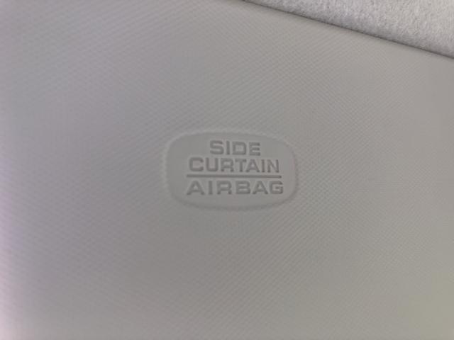 �y�T�C�h�J�[�e���G�A�o�b�N�z�����̓V�䕔�ɂ���G�A�o�b�O�ł��B���ʂ���̏Փ˂ɂ��A�G�A�o�b�O���c��݁A����̓����ւ̏Ռ����ɘa���܂��B