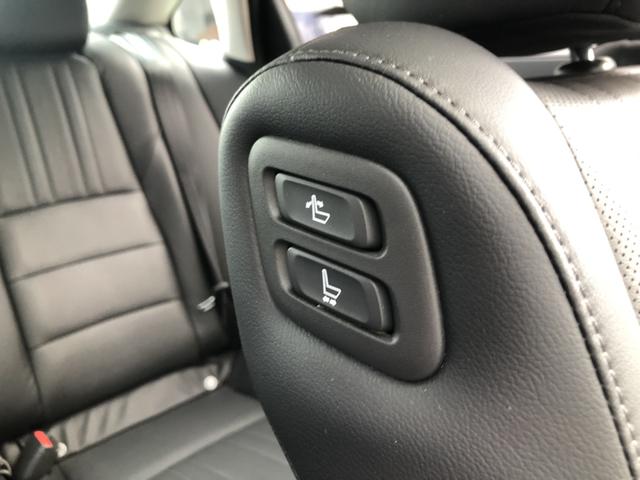 �d���{�^���ŁA�O��ړ����\�ł��I