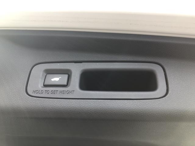 �y�d�������A�e�[���Q�[�g�z���肪�ǂ����Ă��Ă��A�����^�b�`�{�^���i�܂��̓����R���L�[�j�Ń��A�e�[���Q�[�g�������ŊJ�ł��܂���