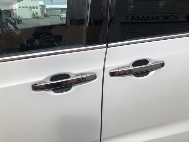 �y�h�A�n���h���z�g���������X�}�[�g�L�[���g�т��A���b�N�{�^���A�h�A�n���h���𑀍삷�邱�ƂŎ{����������ł��܂��B