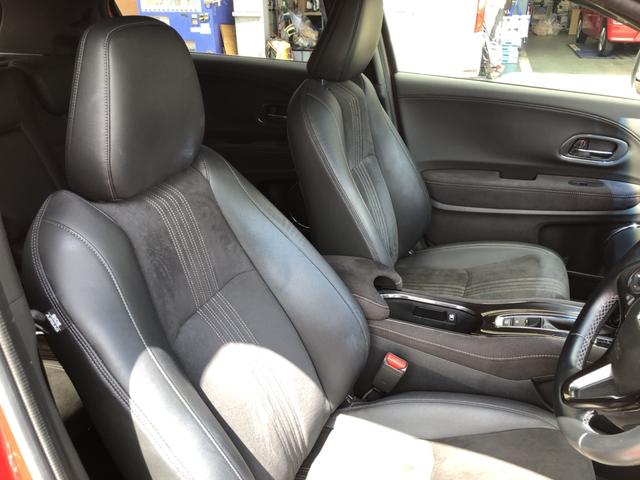 ヴェゼル ＲＳ・ホンダセンシング　純正ナビ　ＥＴＣ　ＬＥＤ　アルミホイール　シートヒーター　ワンオーナー　禁煙車　誤発進抑制機能　イモビ　スマキー　地デジＴＶ　バックモニター　サイドＳＲＳ　Ｗエアバッグ　オートクルーズコントロール（3枚目）