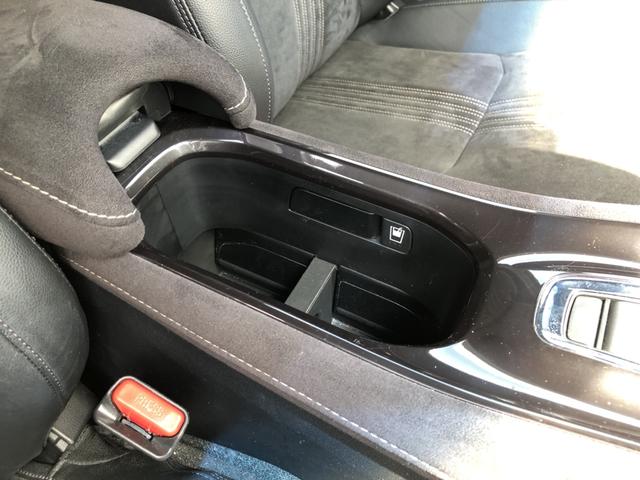ヴェゼル ＲＳ・ホンダセンシング　純正ナビ　ＥＴＣ　ＬＥＤ　アルミホイール　シートヒーター　ワンオーナー　禁煙車　誤発進抑制機能　イモビ　スマキー　地デジＴＶ　バックモニター　サイドＳＲＳ　Ｗエアバッグ　オートクルーズコントロール（16枚目）