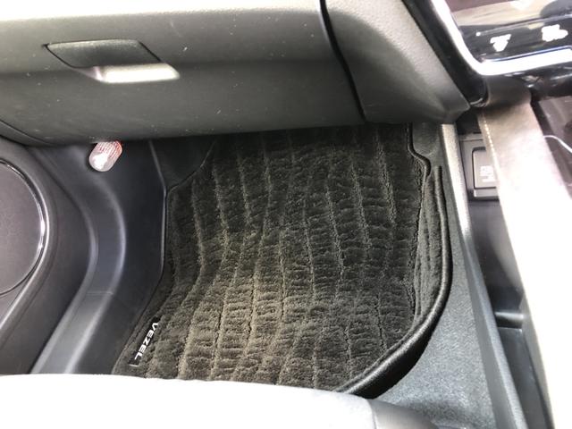 ヴェゼル ＲＳ・ホンダセンシング　純正ナビ　ＥＴＣ　ＬＥＤ　アルミホイール　シートヒーター　ワンオーナー　禁煙車　誤発進抑制機能　イモビ　スマキー　地デジＴＶ　バックモニター　サイドＳＲＳ　Ｗエアバッグ　オートクルーズコントロール（62枚目）