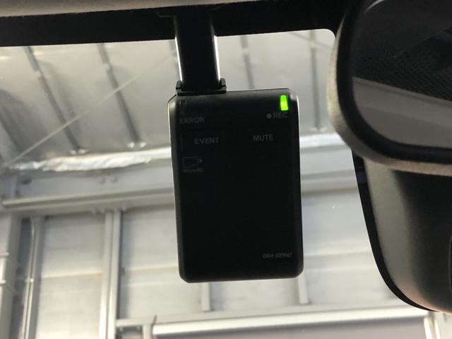 �y�O��h���C�u���R�[�_�[�z�O��Ńh�����R�����Ă��āA���S�ł��I