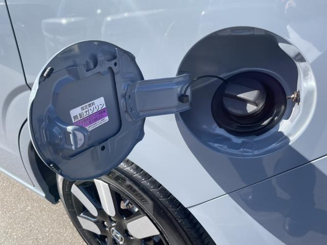 フリード ｅ：ＨＥＶエアーＥＸ　ワンオーナー　禁煙車　純正ナビ　ＥＴＣ　ブラインドスポットインフォメーション　両側電動ドア　ＥＳＣ　ＤＶＤ　サイドエアバッグ　フルオートエアコン　全周囲カメラ　前後誤発進抑制　両側ＰＳＤ　フルセグ（38枚目）