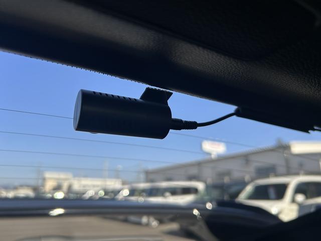 �y�O��h���C�u���R�[�_�[�z�O��Ńh�����R�����Ă��āA���S�ł��I