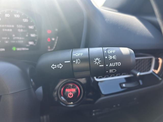 �y�^�]�ȑ��암�z���C�g�A�E�C���J�[�A���C�p�[�ȂǁA������������₷���ł��I