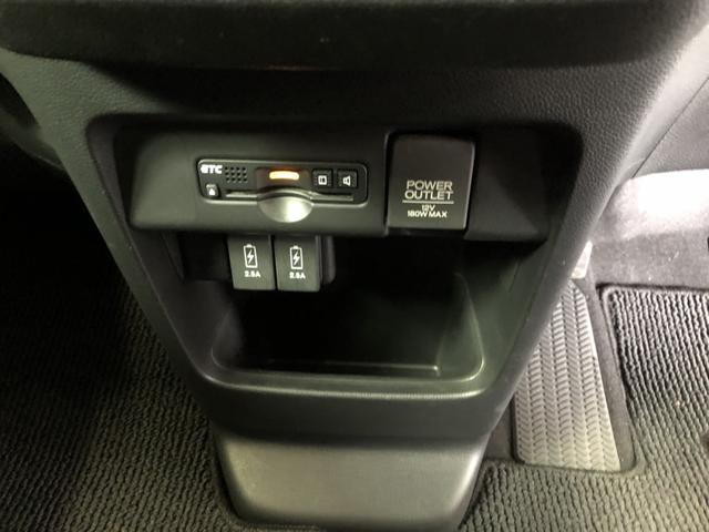 Ｎ－ＷＧＮカスタム ＧＳＳ２トーンカラースタイルパッケージ　純正ナビ　ＥＴＣ　ドラレコ　ディスチャージドランプ　アルミホイール　シティブレーキ　Ｂモニター　地デジＴＶ　カーテンエアバッグ　クルコン　横滑り防止　キーフリー　オートエアコン　ＤＶＤ　禁煙車　ＡＢＳ（13枚目）