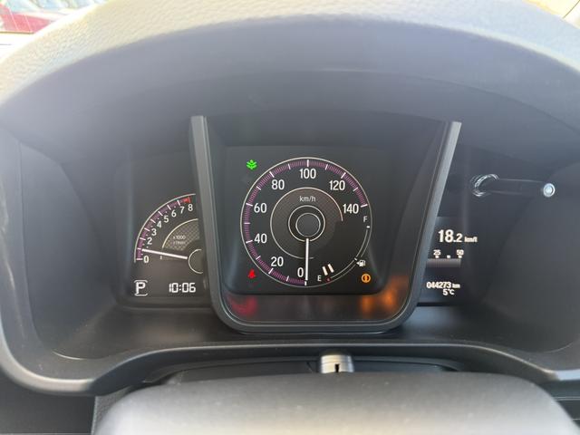 Ｎ－ＷＧＮカスタム Ｌホンダセンシング　純正ナビ　ＥＴＣ　ＬＥＤ　アルミホイール　シートヒーター　コーナーセンサ　横滑り防止機能　ワンオーナー車　盗難防止システム　Ａライト　禁煙　パワーステアリング　サイドエアバッグ　フルオートエアコン（10枚目）