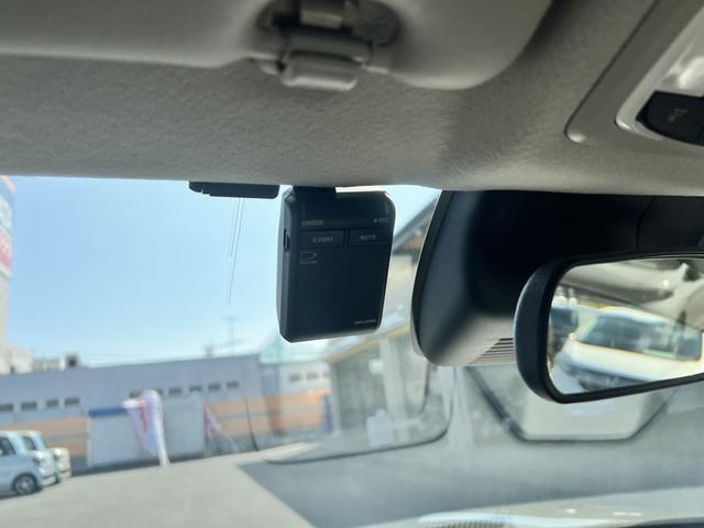 �y�O��h���C�u���R�[�_�[�z�O��Ńh�����R�����Ă��āA���S�ł��I