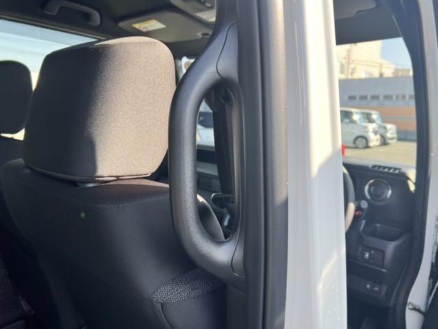 N-BOXカスタム ベースグレード 試乗車アップ 純正ナビ ETC 片側電動ドア LED アルミホイール ベンチシ-ト アクティブクルーズ 禁煙 フルセグ対応 前席シートヒーター 1オーナー USB 運転席エアバッグ Bモニター ESC(45枚目)