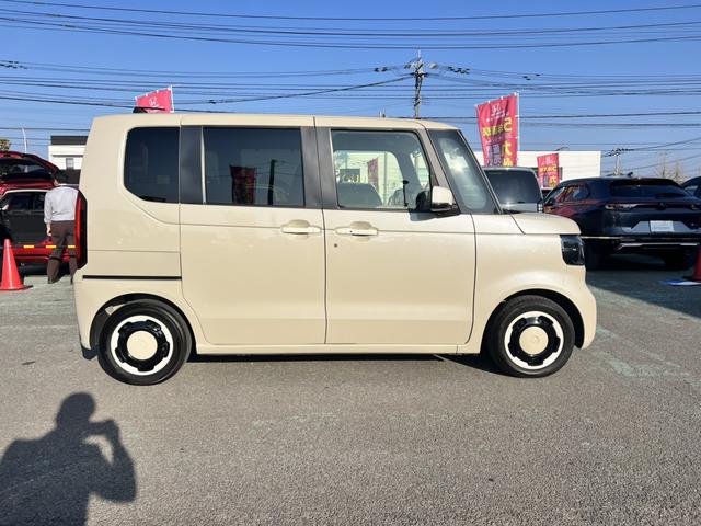 Ｎ－ＢＯＸ ファッションスタイル　レンタカーアップ　純正ナビ　ＥＴＣ　ドラレコ　両側電動ドア　ＬＥＤ　シートヒーター　ワンオーナー車　ＵＳＢ接続　禁煙車　フルオートエアコン　Ｂカメラ　カーテンエアバック　キーフリー　整備記録簿　ＡＢＳ（31枚目）