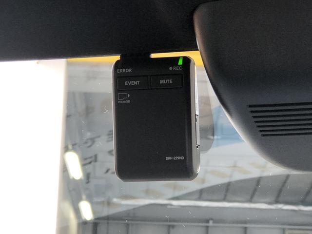 N-BOXカスタム ベースグレード 試乗車アップ 純正ナビ 片側電動ドア LED アルミホイール シートヒーター ベンチシ-ト アクティブクルーズ 禁煙 フルセグ対応 イモビライザー USB 運転席エアバッグ Bモニター フリーキー(8枚目)