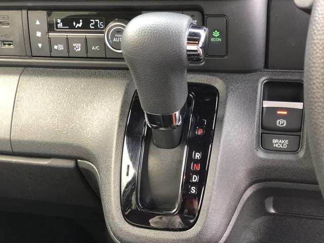 N-BOXカスタム ベースグレード 試乗車アップ 純正ナビ 片側電動ドア LED アルミホイール シートヒーター ベンチシ-ト アクティブクルーズ 禁煙 フルセグ対応 イモビライザー USB 運転席エアバッグ Bモニター フリーキー(11枚目)