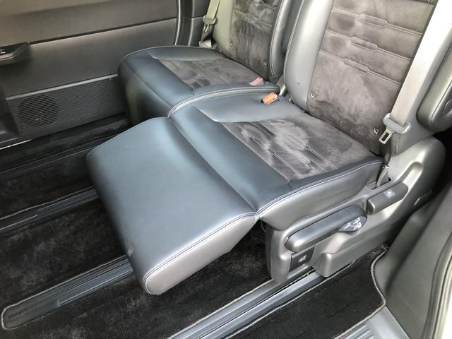 ステップワゴン ｅ：ＨＥＶスパーダプレミアムライン　純正ナビ　ＥＴＣ　前後ドラレコ　ブラインドスポットインフォメーション　両側電動ドア　ＬＥＤ　アルミホイール　リアエアコン　ＵＳＢ　地デジ　フルオートエアコン　サイドカメラ　助手席エアバッグ　Ｂカメラ（31枚目）