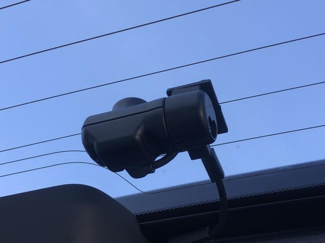 ステップワゴン ｅ：ＨＥＶスパーダ　純正ナビ　ＥＴＣ　前後ドラレコ　ＬＥＤ　アルミホイール　ブラインドスポットインフォメーション　地デジチューナー　前後障害物センサー　両側オートスライドドア　前後誤発進抑制　ワンオーナー車　ＶＳＡ　禁煙（11枚目）