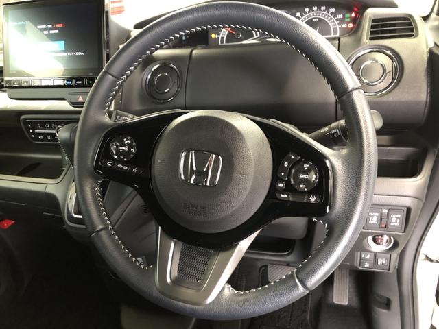 Ｎ－ＢＯＸカスタム Ｌスタイル＋ブラック　純正ナビ　ＥＴＣ　ドラレコ　シートヒーター　ＬＥＤ　アルミホイール　禁煙　ワンオ－ナ－　シティブレーキアクティブシステム　リアカメラ　パワステ　シ－トヒ－タ－　ＡＢＳ　フルセグ　ナビ＆ＴＶ　クルコン（9枚目）