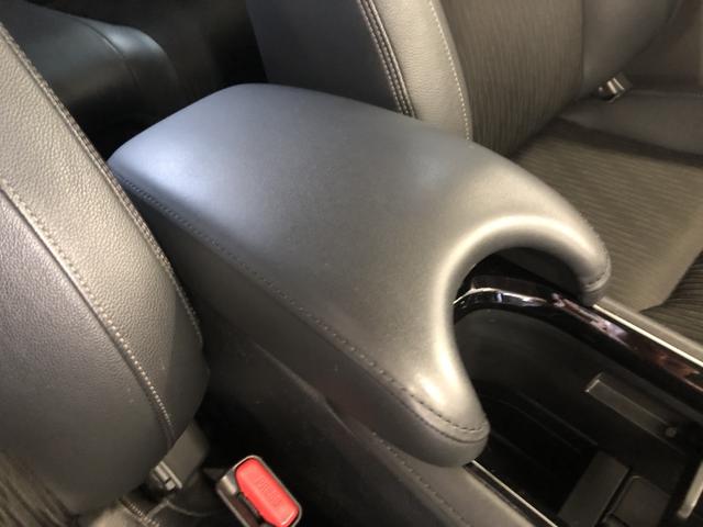 ヴェゼル ハイブリッドＺ・ホンダセンシング　純正ナビ　ＥＴＣ　ＬＥＤ　アルミホイール　ホンダセンシング　地デジチューナー　スマートキ－　運転席助手席エアバッグ　１オーナ－　ＥＳＣ　ＡＢＳ　ＤＶＤ再生機能　ＵＳＢ接続　サイドカーテンエアバック（12枚目）