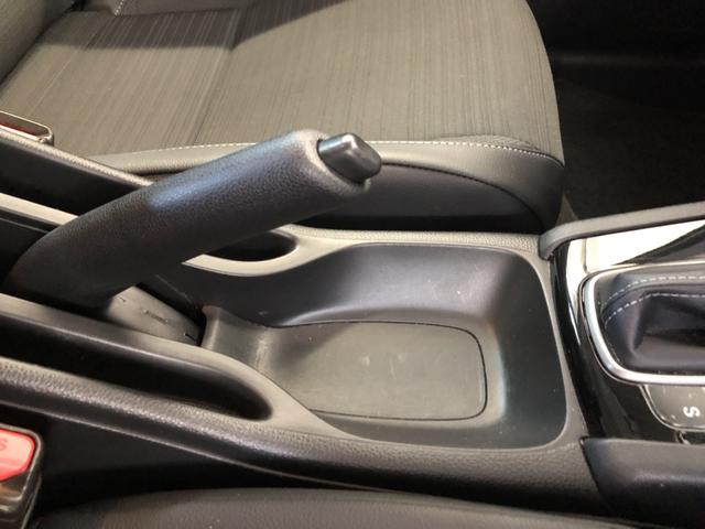 ＷＲ－Ｖ Ｚ＋　純正ナビ　ＥＴＣ　前後ドラレコ　ＬＥＤ　アルミホイール　ワンオーナー　禁煙車　カーテンエアバッグ　１オーナー車　衝突軽減　スマートキー＆プッシュスタート　パーキングセンサー　フルセグ　ＵＳＢ　ＥＳＣ（12枚目）