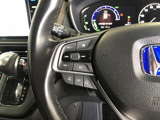 �y�X�e�A�����O�X�C�b�`�z�茳�̃{�^���ŁA�I�[�f�B�I�^�r�W���A���̊�{�I�ȑ�����s�����Ƃ��ł��ĕ֗��ł��I