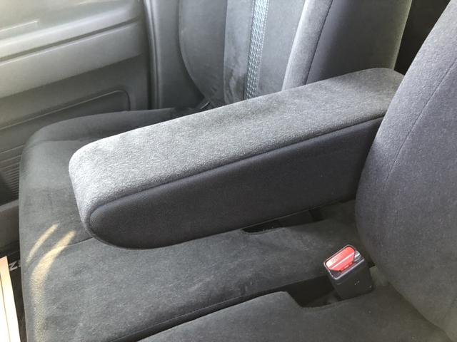 Ｎ－ＢＯＸカスタム Ｌ　純正ナビ　ＥＴＣ　片側電動ドア　ＬＥＤ　アルミホイール　シートヒーター　スマートキーシステム　禁煙　リヤカメラ　サイドカーテンエアバック　記録簿　ＵＳＢポート　キーフリー　パワーステアリング　ＶＳＡ（11枚目）