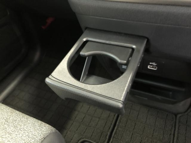 フリード エアー　試乗車アップ　純正ディスプレイオーディオ　ＥＴＣ　ドラレコ　両側電動ドア　車線逸脱警報装置　エコモード　スマ－トキ－　左右電動スライドドア　ワンオ－ナ－　衝突軽減システム　パワーウィンドウ　展示車（16枚目）