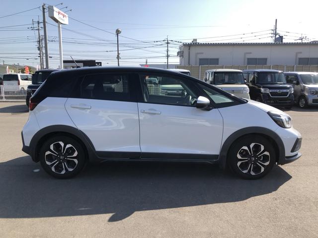 フィット クロスター　純正ナビ　ＥＴＣ　ＬＥＤ　アルミホイール　ワンオーナー　禁煙車　ＡＣＣ　レーンキープ　ＵＳＢ接続　バックモニター　前後ソナー　ＤＶＤ　カーテンエアバック　衝突被害軽減装置　横滑り防止装置　Ａストップ（31枚目）