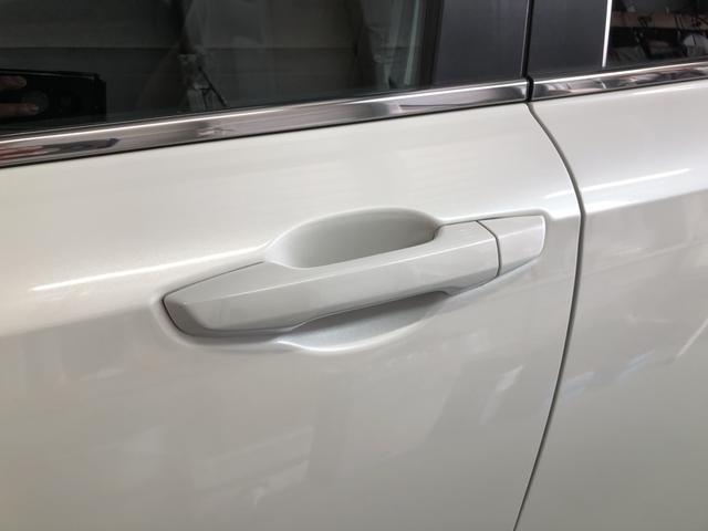 �y�h�A�n���h���z�g���������X�}�[�g�L�[���g�т��A���b�N�{�^���A�h�A�n���h���𑀍삷�邱�ƂŎ{����������ł��܂��B